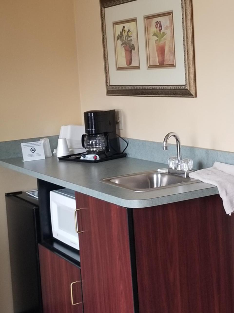 Perry-O Inn & Suites Star Junction Luaran gambar