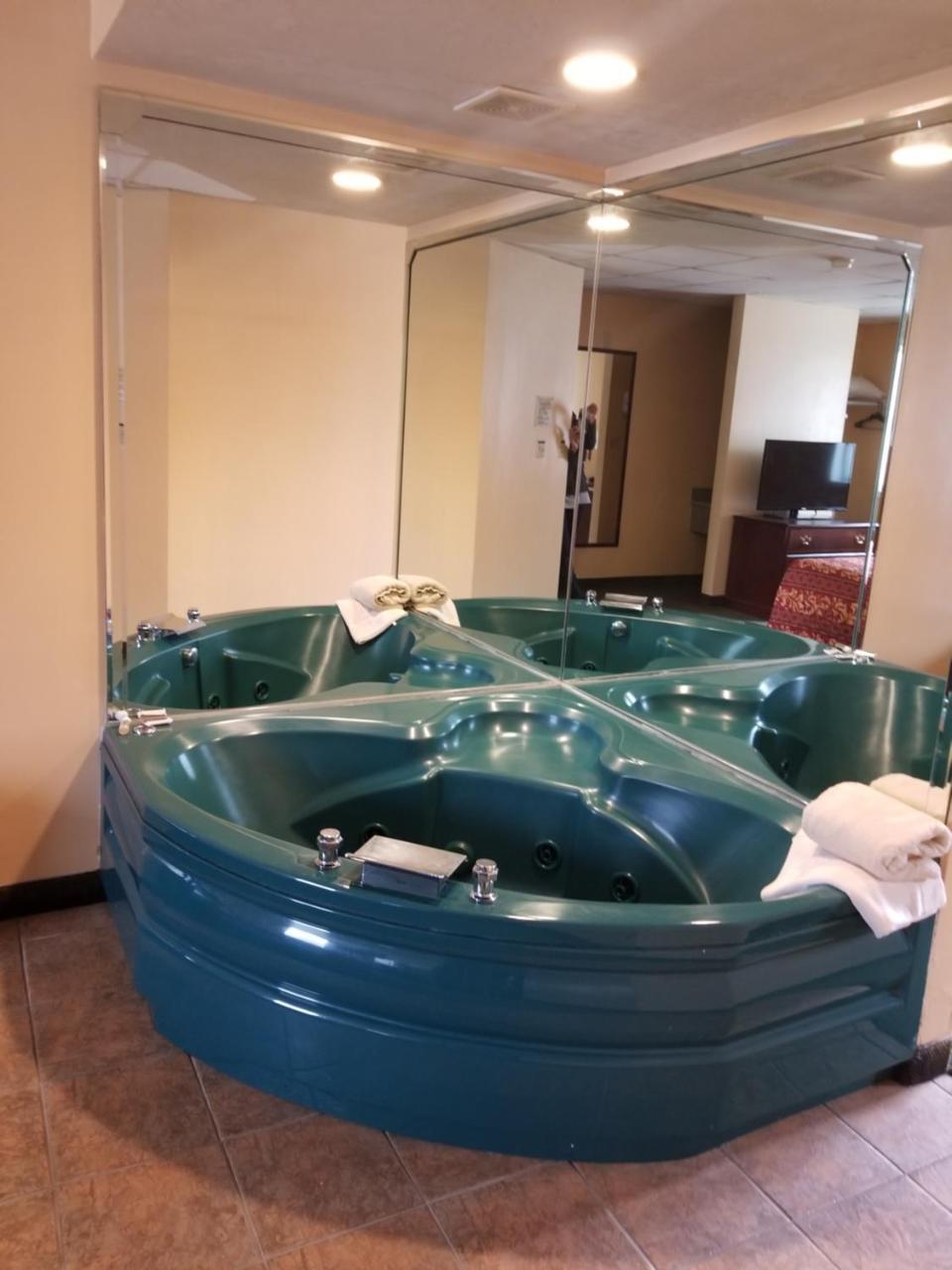 Perry-O Inn & Suites Star Junction Luaran gambar